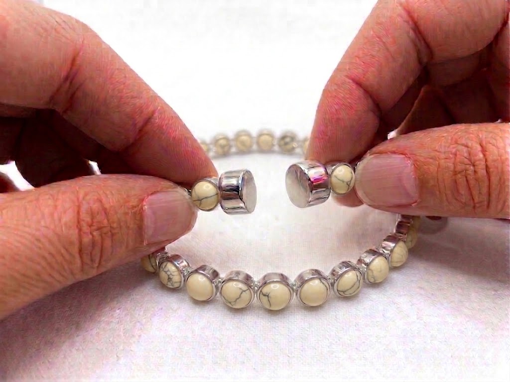 whirw-bracelet.jpg